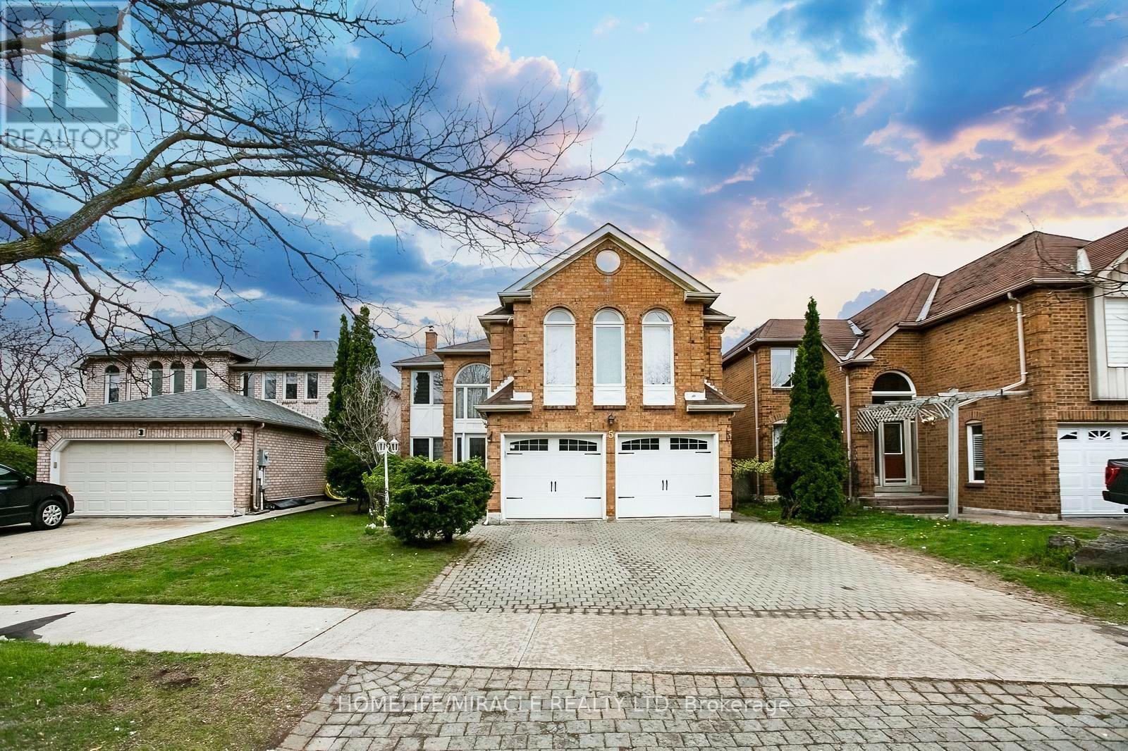 5 BUTLERMERE DRIVE, Brampton, Ontario