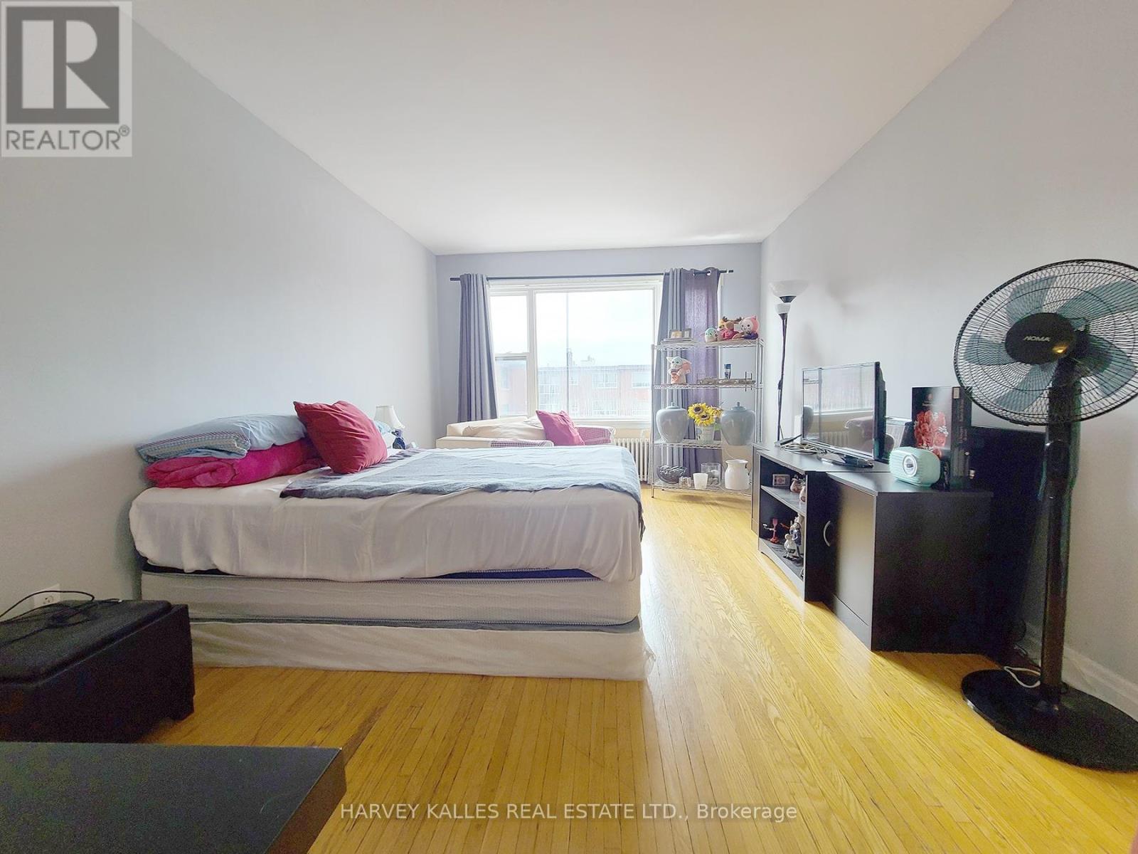 9 - 2434 Keele Street, Toronto, Ontario  M6L 2N2 - Photo 10 - W13668028