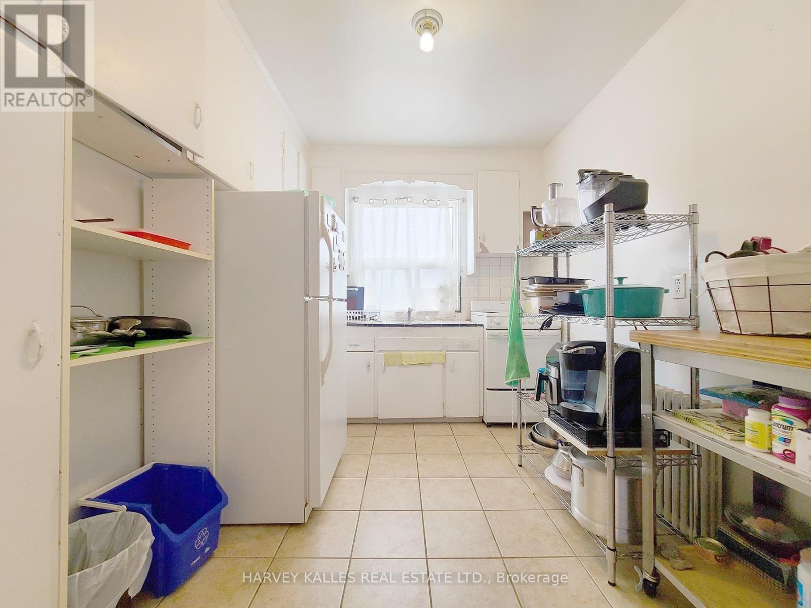 9 - 2434 Keele Street, Toronto, Ontario  M6L 2N2 - Photo 6 - W13668028