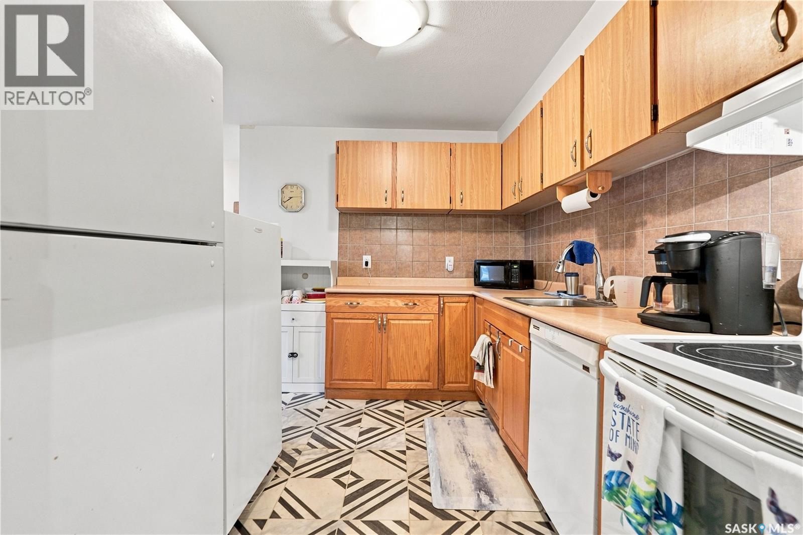 216 425 115th Street E, Saskatoon, Saskatchewan  S7N 2E5 - Photo 10 - SK045385