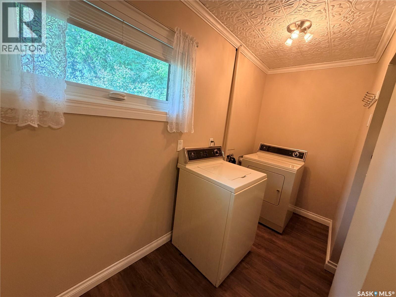 16 Main Street, Willow Bunch Rm No. 42, Saskatchewan  S0H 3T0 - Photo 11 - SK045041
