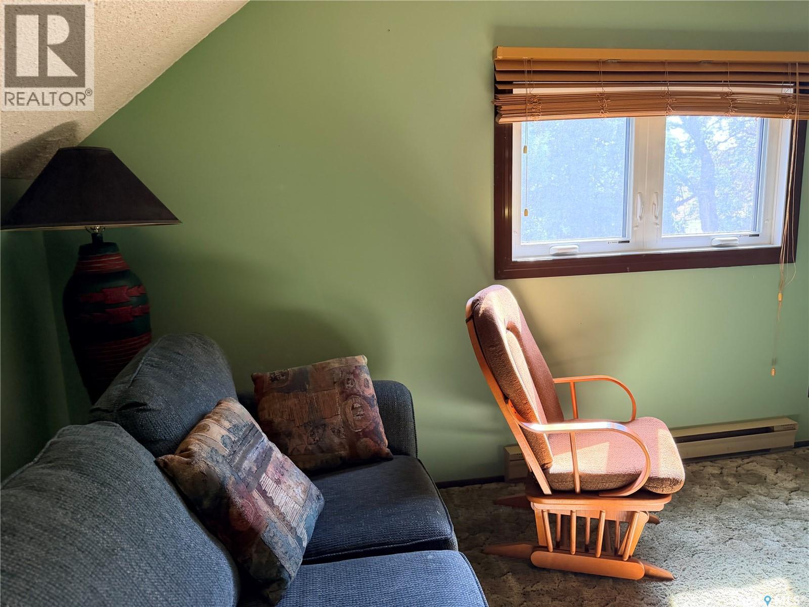 16 Main Street, Willow Bunch Rm No. 42, Saskatchewan  S0H 3T0 - Photo 25 - SK045041
