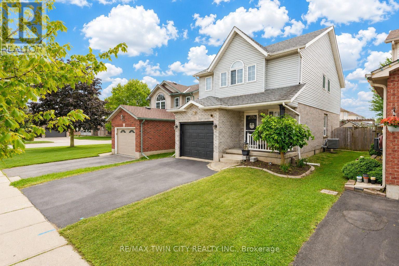 135 COTTON GRASS STREET, Kitchener, Ontario
