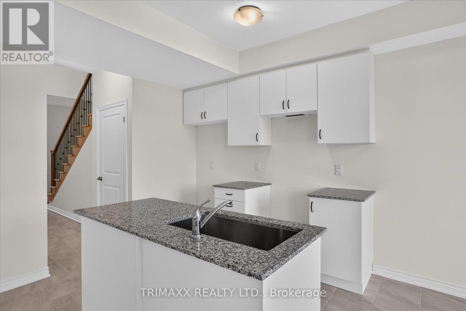56 Hillcroft Way, Kawartha Lakes, Ontario  K0M 1A0 - Photo 9 - X13667968