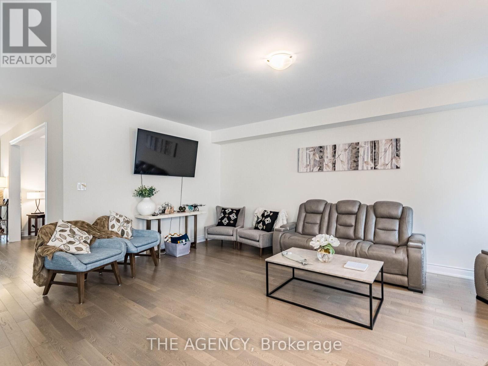 8779 Chickory Trail, Niagara Falls, Ontario  L2H 3S4 - Photo 8 - X13668036