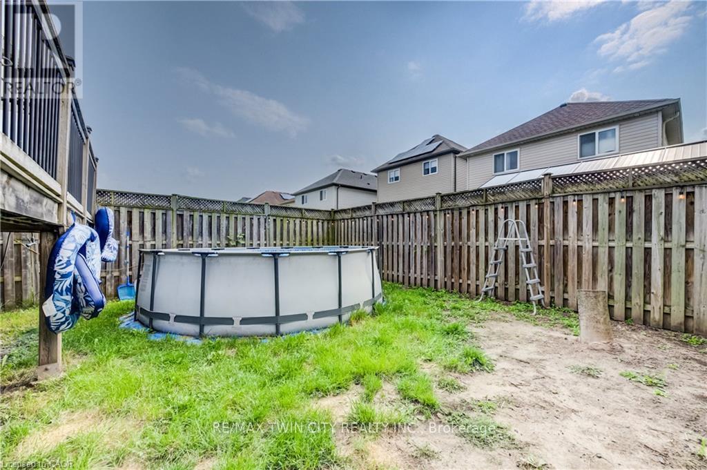 67 Chantilly Street, Kitchener, Ontario  N2R 1V3 - Photo 41 - X13668044