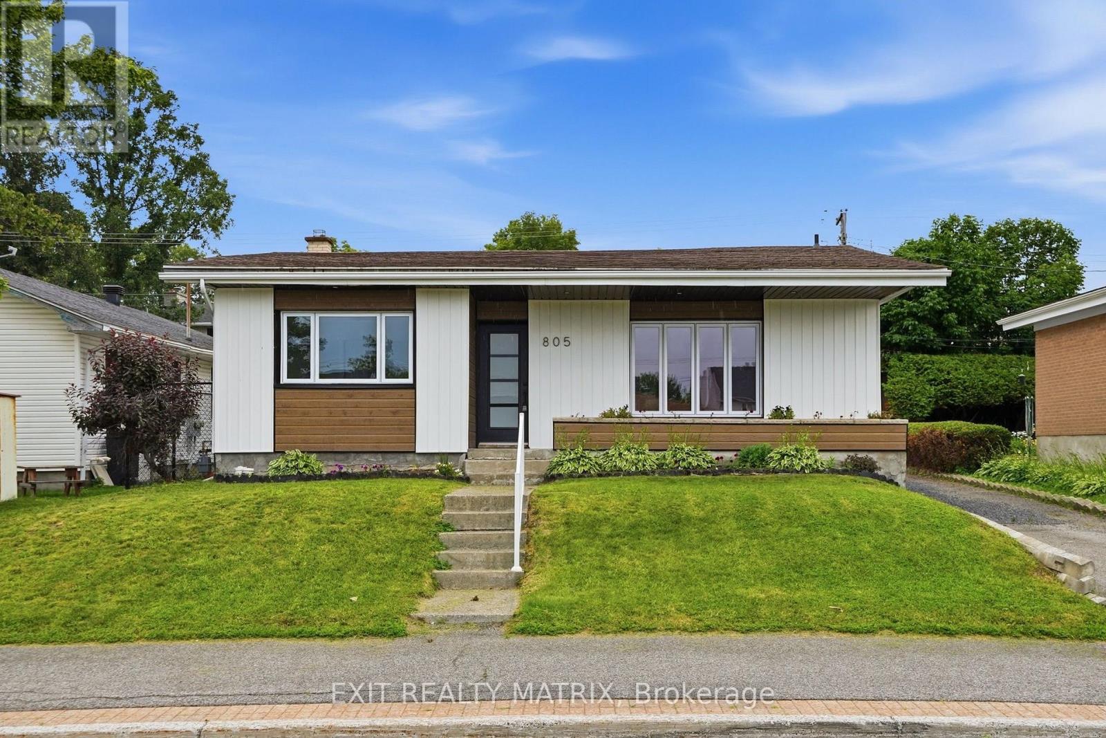805 CARTIER BOULEVARD, Hawkesbury, Ontario