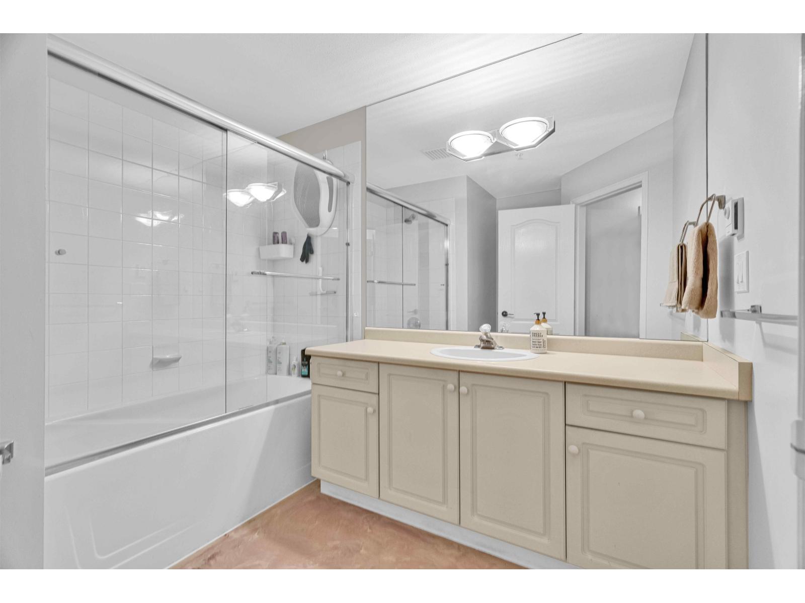 405 20200 54a Avenue, Langley, British Columbia  V3A 3W7 - Photo 14 - R3154517