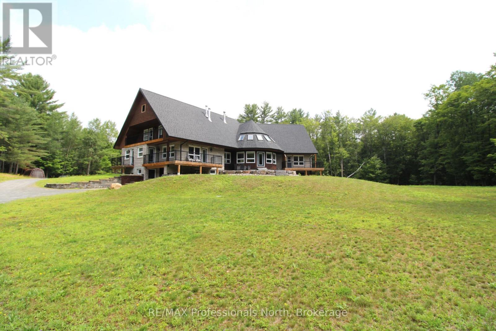 1196 Ravenscliffe Road, Huntsville, Ontario  P1H 2N5 - Photo 2 - X13601910
