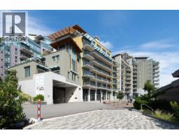 305 6707 NELSON AVENUE, West Vancouver, British Columbia
