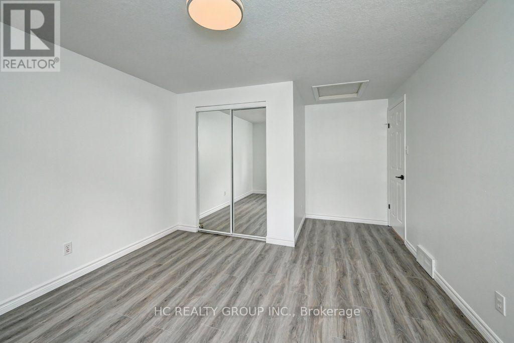 271 Resurrection Drive, Kitchener, Ontario  N2N 3H4 - Photo 30 - X13656200