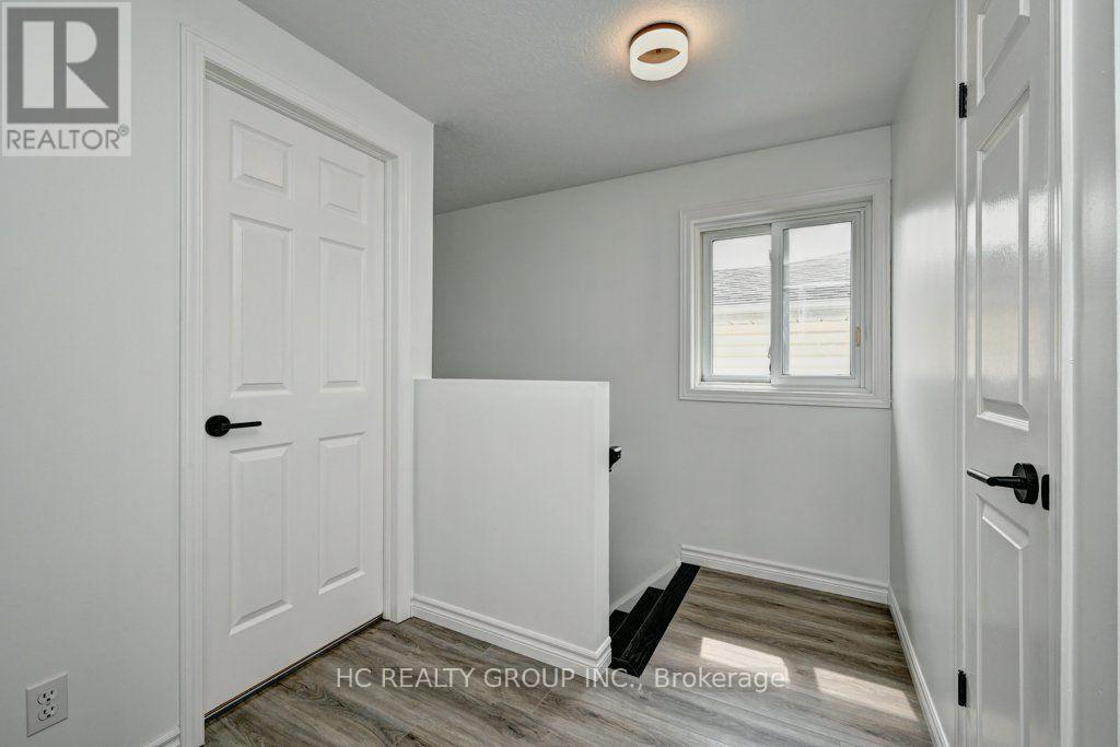 271 Resurrection Drive, Kitchener, Ontario  N2N 3H4 - Photo 23 - X13656200
