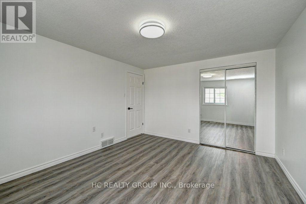 271 Resurrection Drive, Kitchener, Ontario  N2N 3H4 - Photo 29 - X13656200