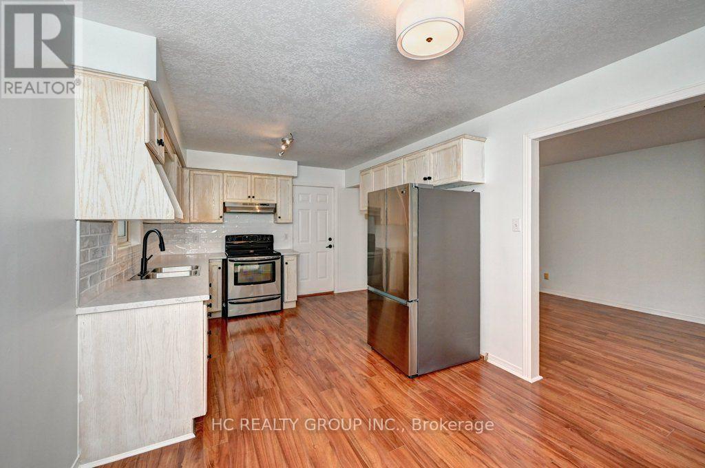 271 Resurrection Drive, Kitchener, Ontario  N2N 3H4 - Photo 16 - X13656200