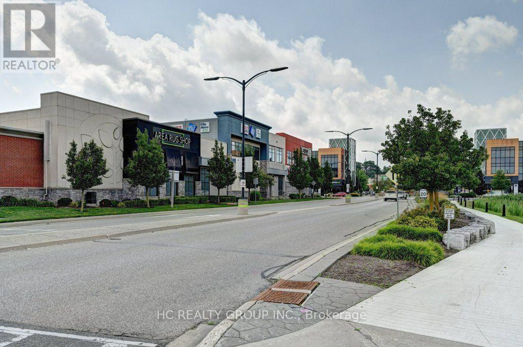 271 Resurrection Drive, Kitchener, Ontario  N2N 3H4 - Photo 49 - X13656200