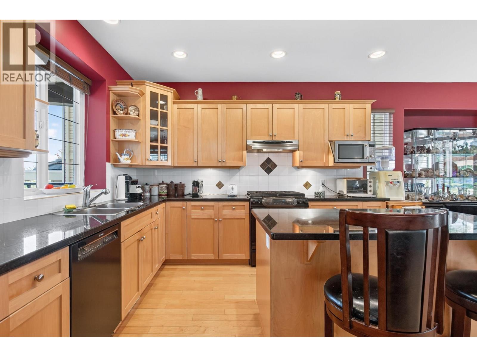 1708 Paddock Drive, Coquitlam, British Columbia  V3E 3N8 - Photo 13 - R3154698