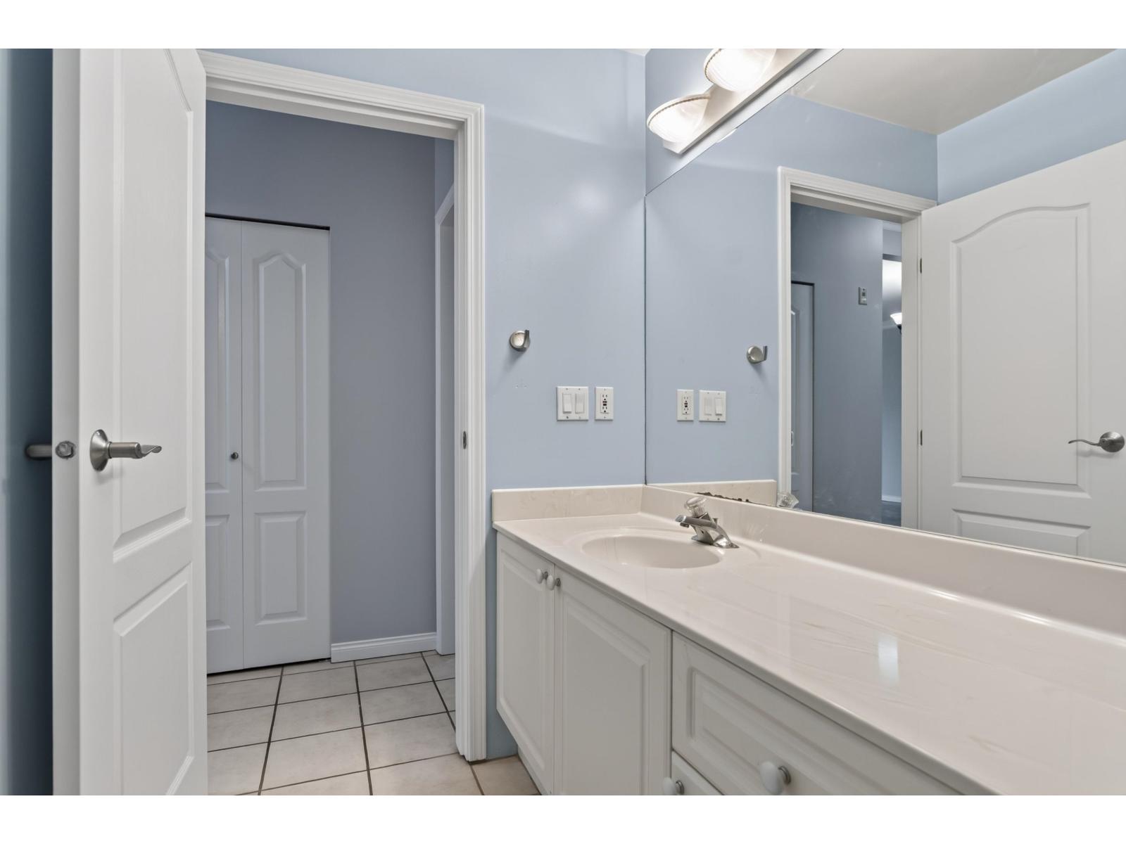 204 5646 200 Street, Langley, British Columbia  V3A 1M8 - Photo 37 - R3155177