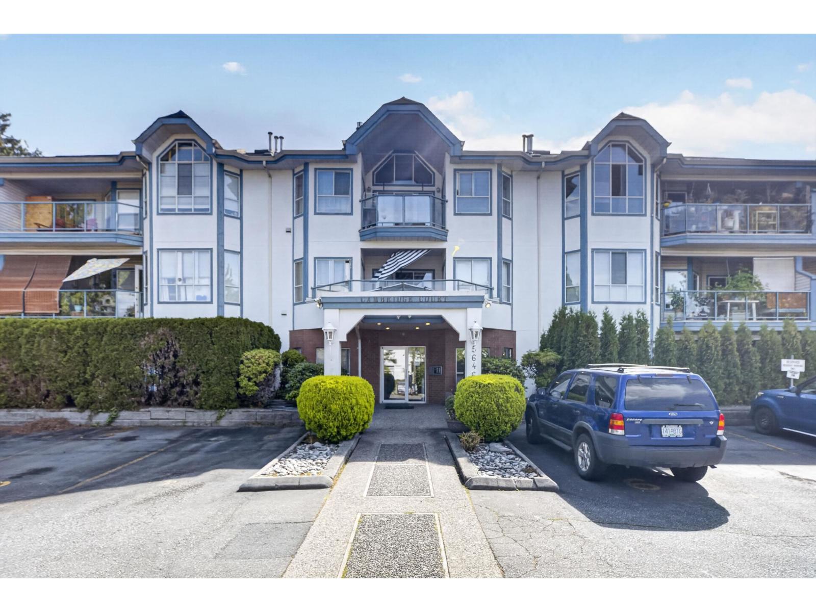 204 5646 200 STREET, Langley, British Columbia