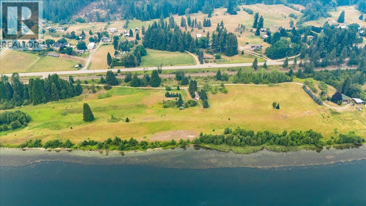 1864 Highway 3a, Castlegar, British Columbia  V1N 4N6 - Photo 3 - 10397290