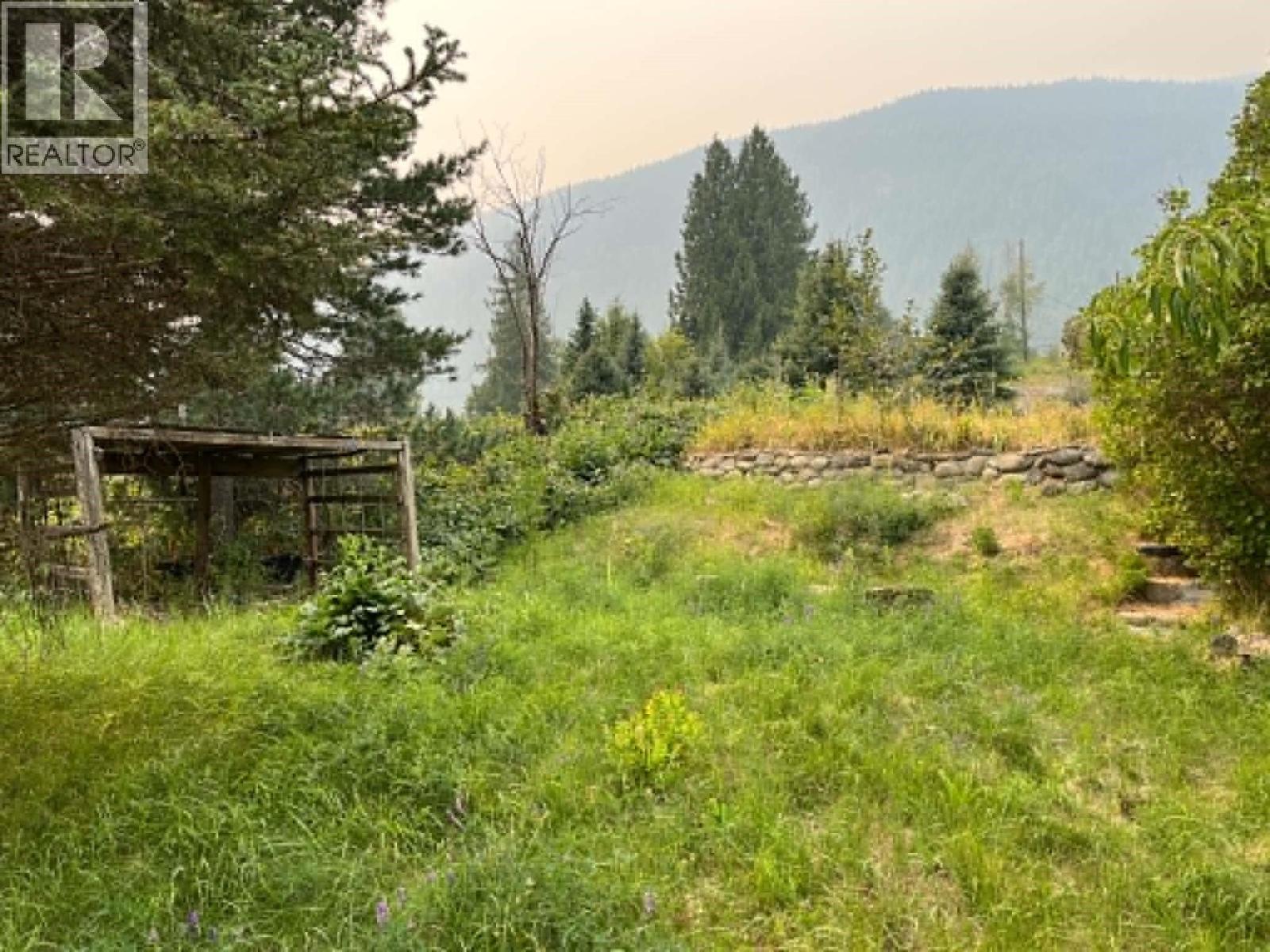 1864 Highway 3a, Castlegar, British Columbia  V1N 4N6 - Photo 28 - 10397290