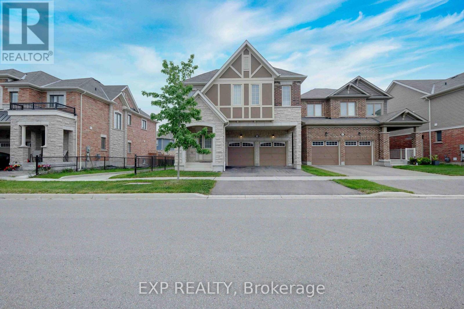 149 Westfield Drive, Whitby, Ontario L1P 0G2 - Photo 2 - E13547742