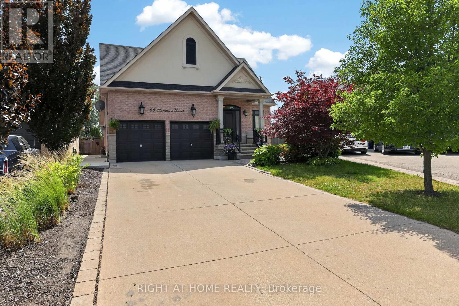 66 SANREMO COURT, Vaughan, Ontario