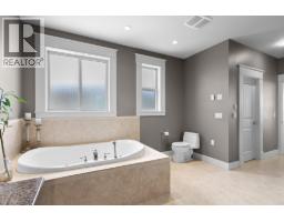 679 Devonian Avenue, Kelowna, British Columbia  V1W 5C2 - Photo 29 - 10397617