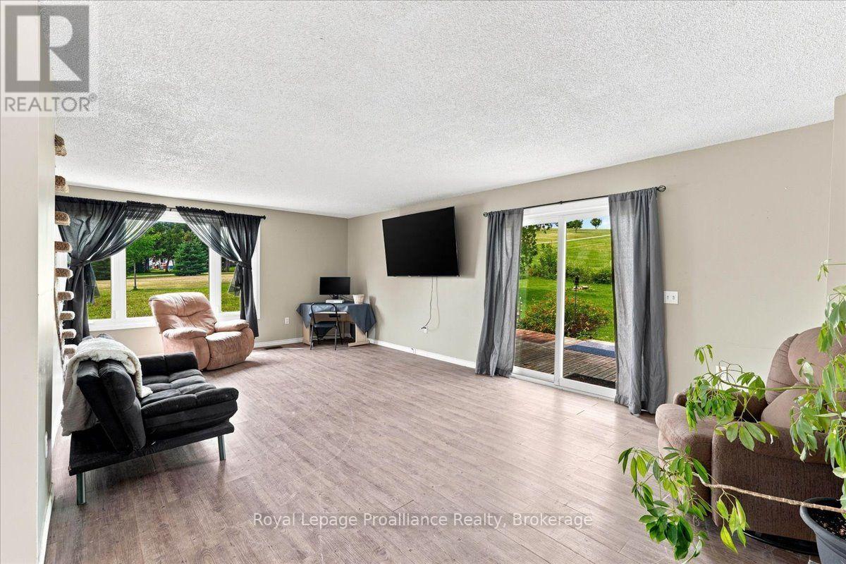 1080 Smith Street, Quinte West, Ontario  K0K 1H0 - Photo 10 - X13668238