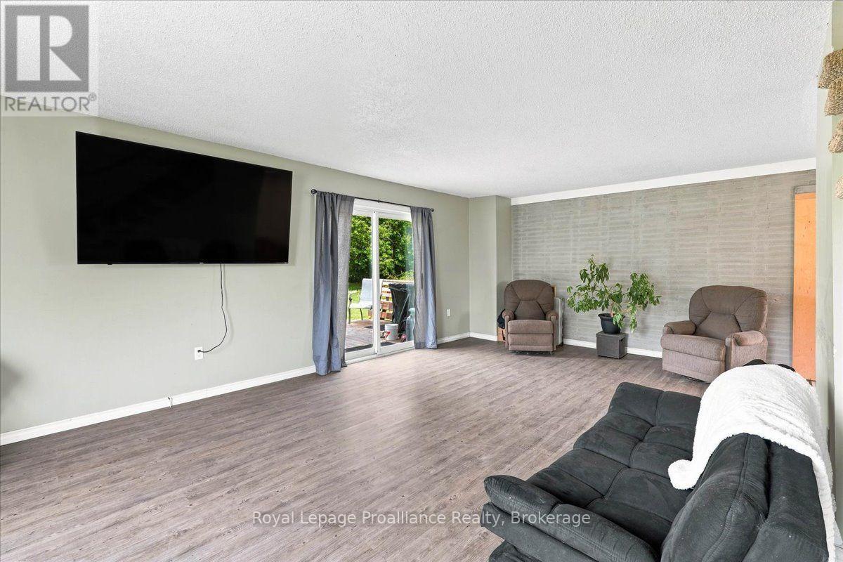 1080 Smith Street, Quinte West, Ontario  K0K 1H0 - Photo 11 - X13668238