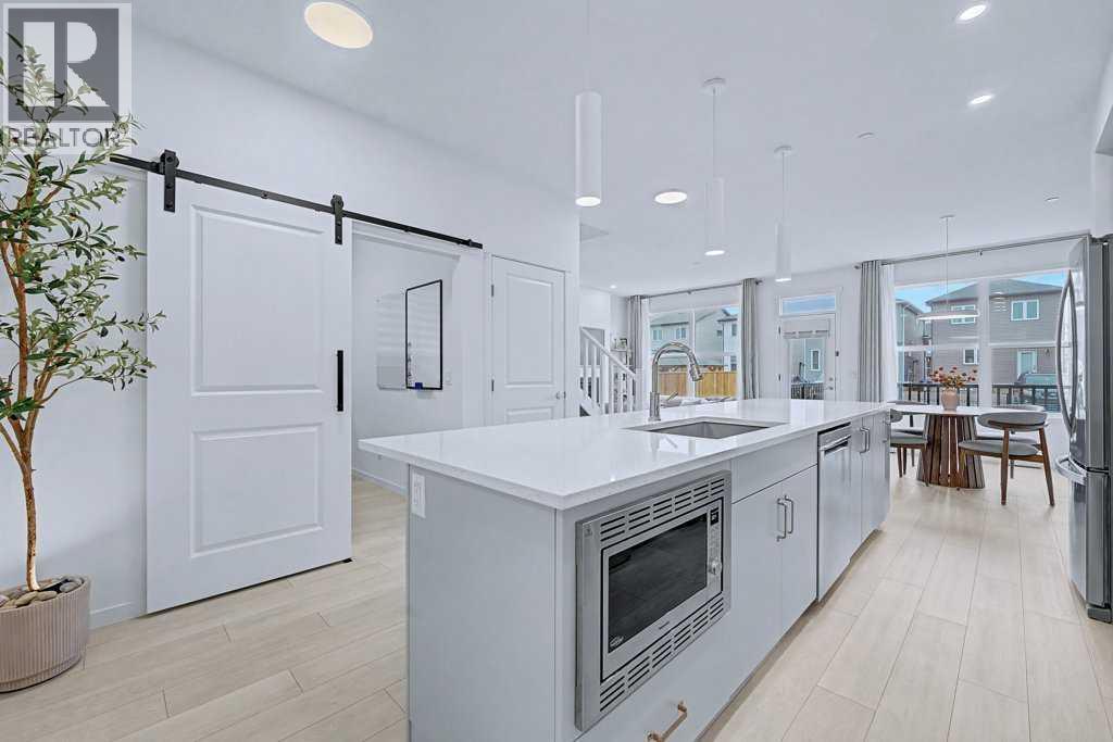 250 Hotchkiss Common SE, Calgary, Alberta  T3S 0N1 - Photo 11 - A2284008