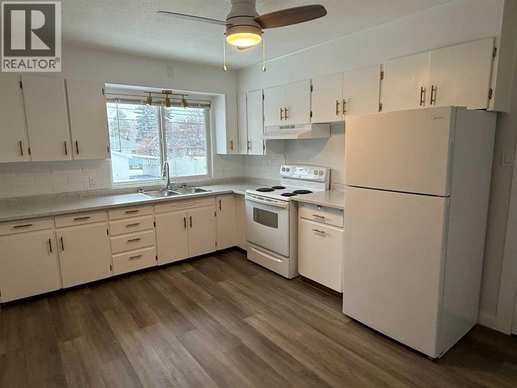 3, 5416 46 Street, lloydminster, Alberta