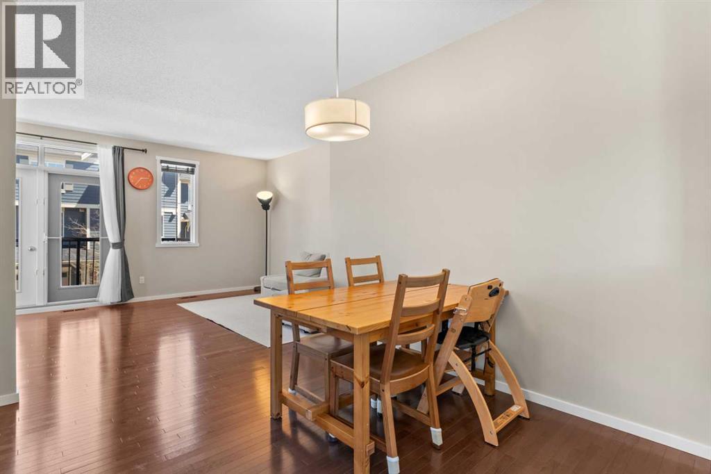 58 Evansview Road Nw, Calgary, Alberta  T3P 0L2 - Photo 5 - A2328123