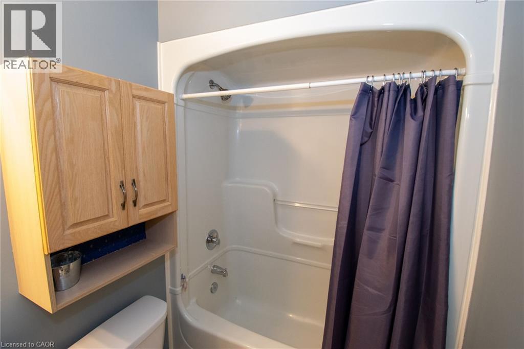 24 Walker Court, Grimsby, Ontario  L3M 5J5 - Photo 29 - 40852485