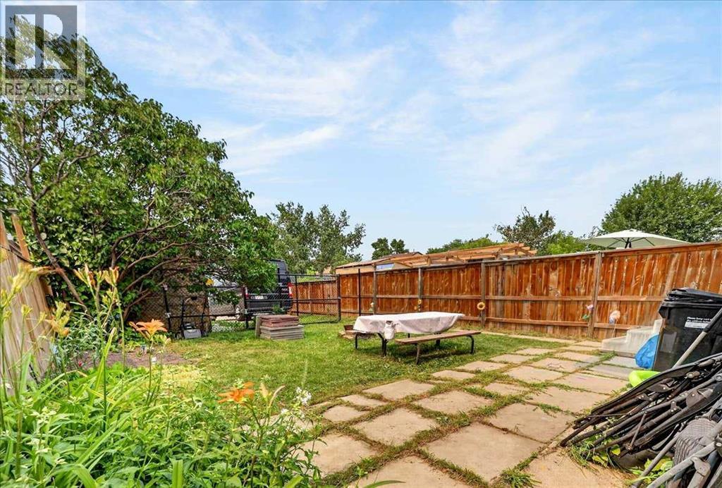 219 Penworth Drive SE, Calgary, Alberta  T2A 5E2 - Photo 35 - A2331016