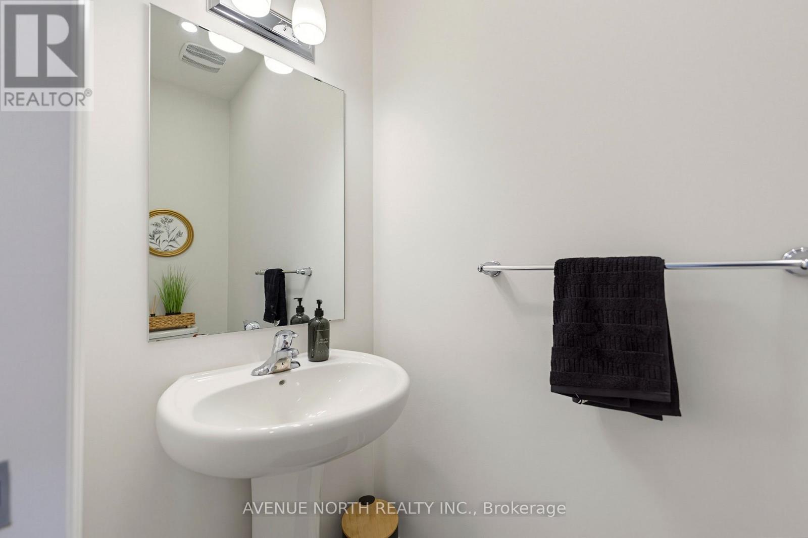 321 Grackle Street, Ottawa, Ontario  K1X 0G6 - Photo 6 - X13668242