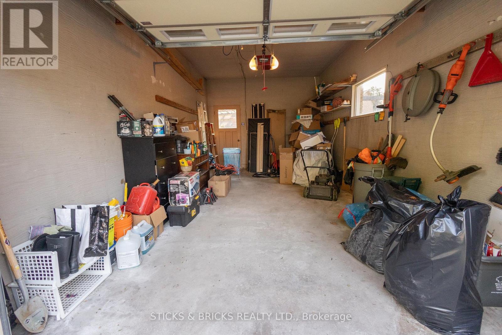 4479 Mitchell Avenue, Niagara Falls, Ontario  L2E 6R6 - Photo 27 - X13668234