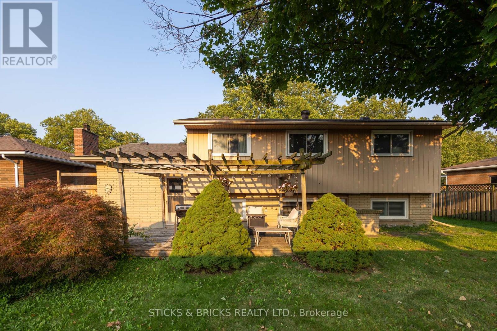 4479 Mitchell Avenue, Niagara Falls, Ontario  L2E 6R6 - Photo 28 - X13668234