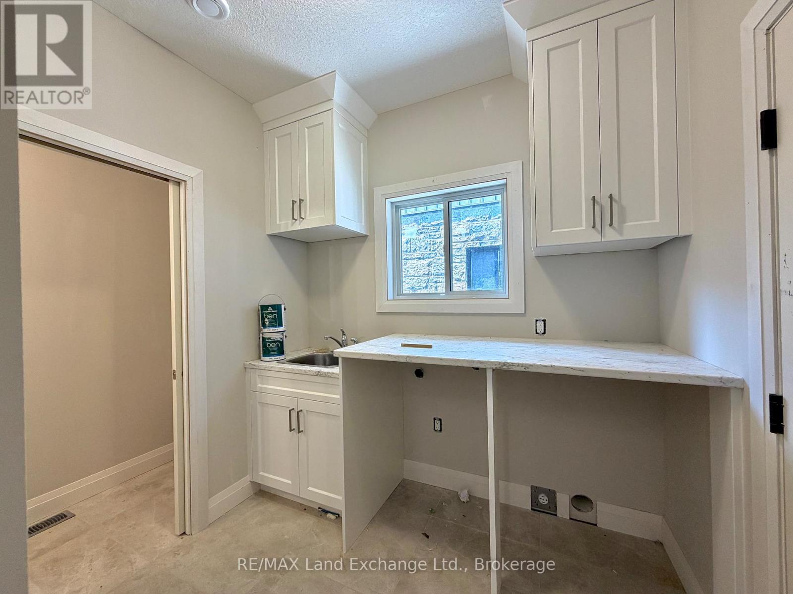 360 Rosner Drive, Saugeen Shores, Ontario  N0H 2C8 - Photo 13 - X12286503