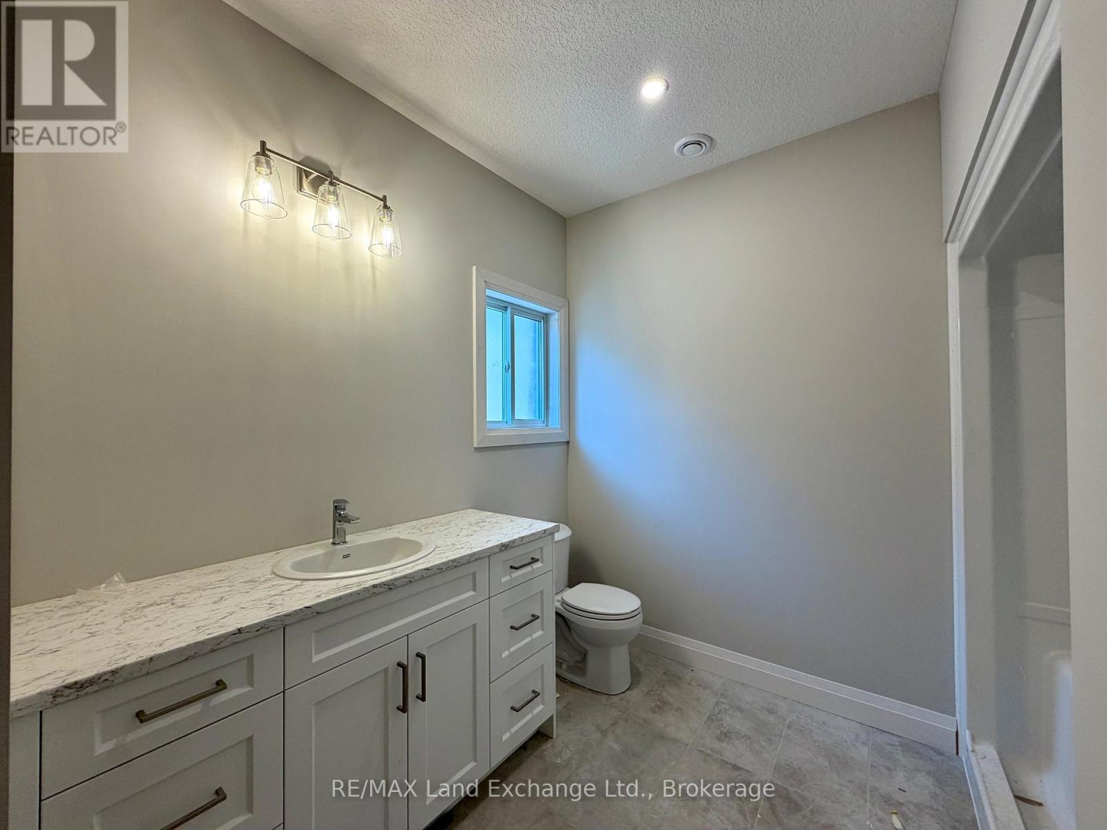 360 Rosner Drive, Saugeen Shores, Ontario  N0H 2C8 - Photo 19 - X12286503