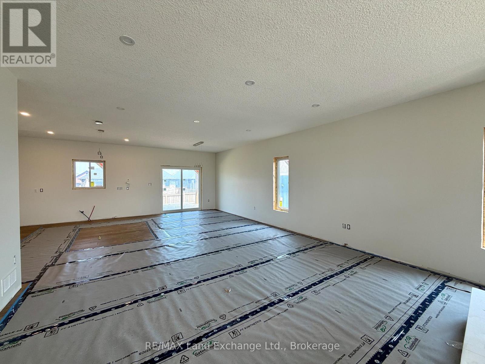 457 Northport Drive, Saugeen Shores, Ontario  N0H 2C8 - Photo 4 - X13097062
