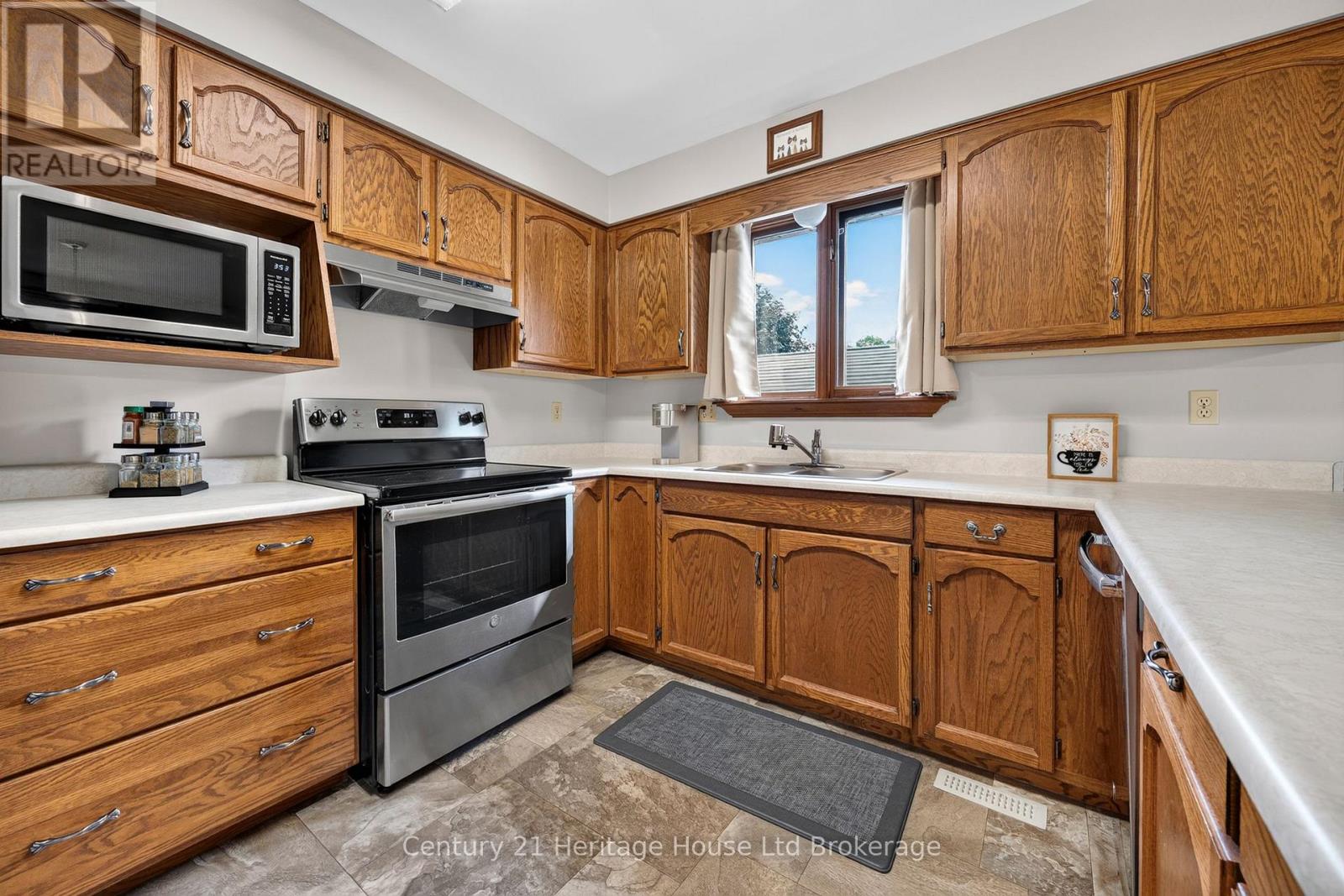 174 Metcalfe Street, Ingersoll, Ontario  N5C 1M9 - Photo 11 - X13668218