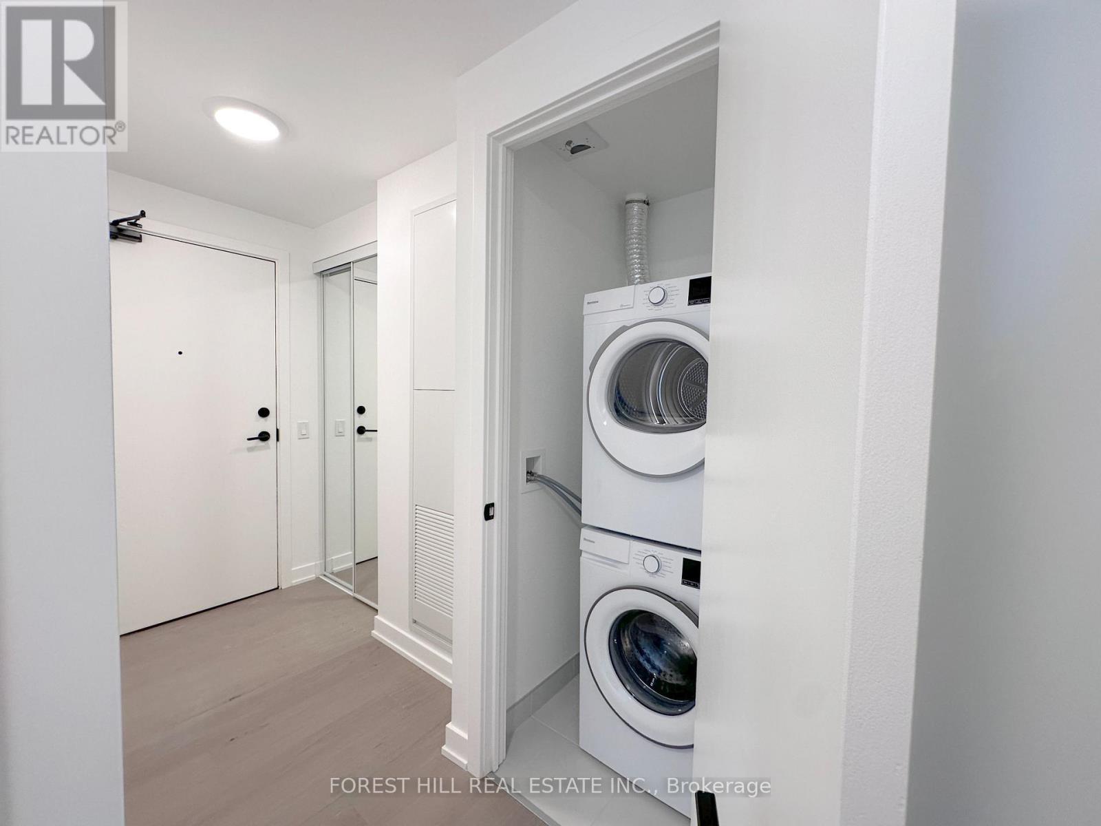 1709 - 91 MONTCLAIR AVENUE Toronto (Forest Hill South), ON M5P 0B1