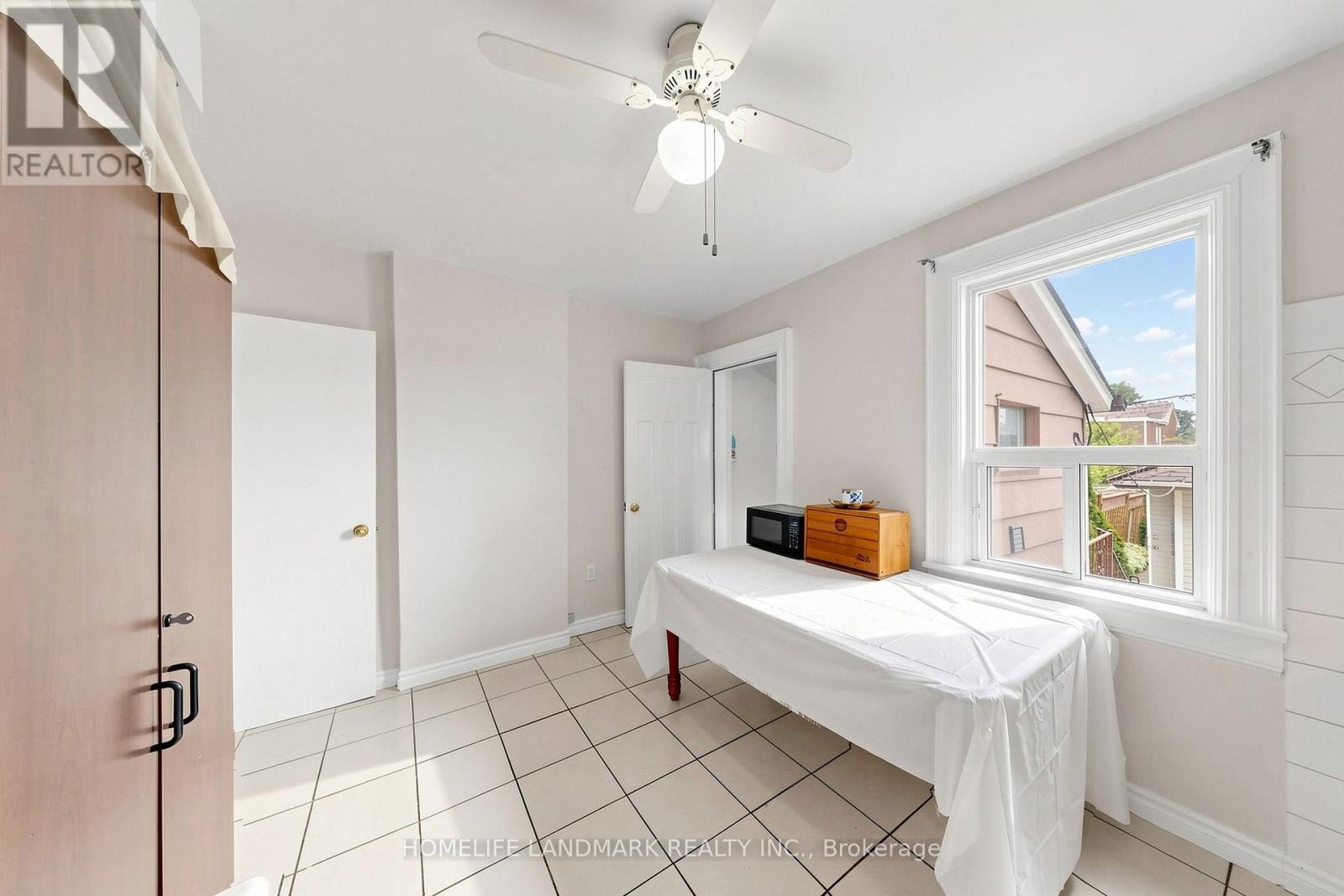 484 Glenholme Avenue, Toronto, Ontario M6E 3G2 - Photo 12 - C13668216