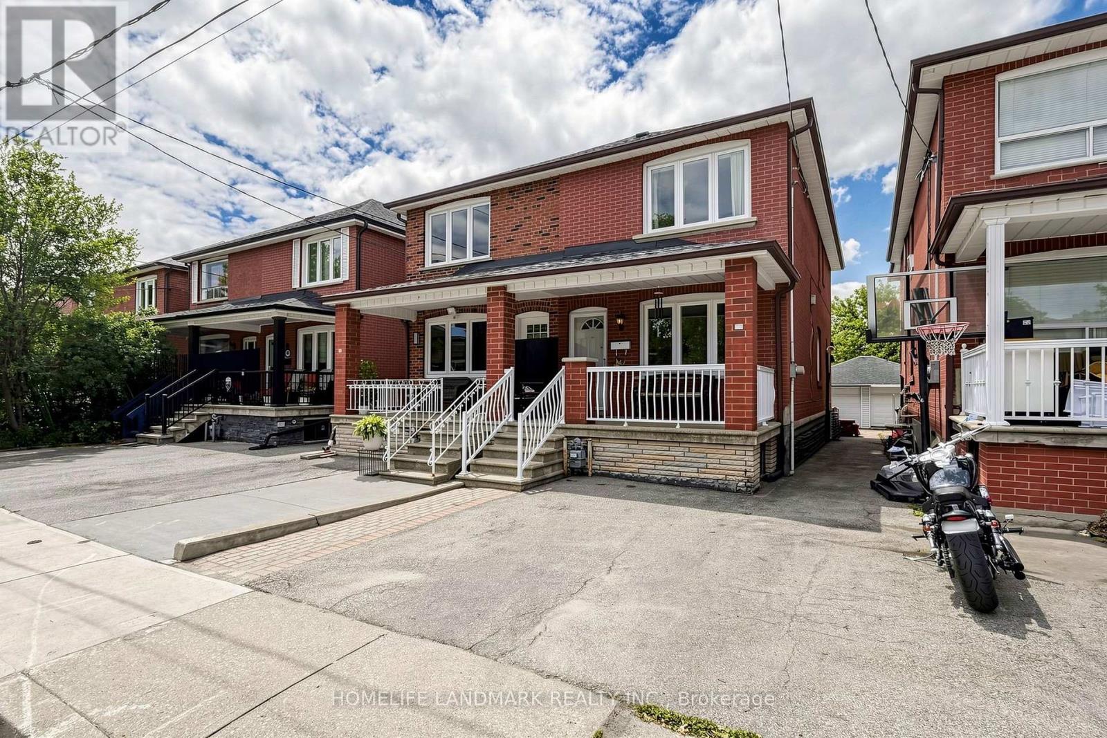 484 Glenholme Avenue, Toronto, Ontario M6E 3G2 - Photo 2 - C13668216