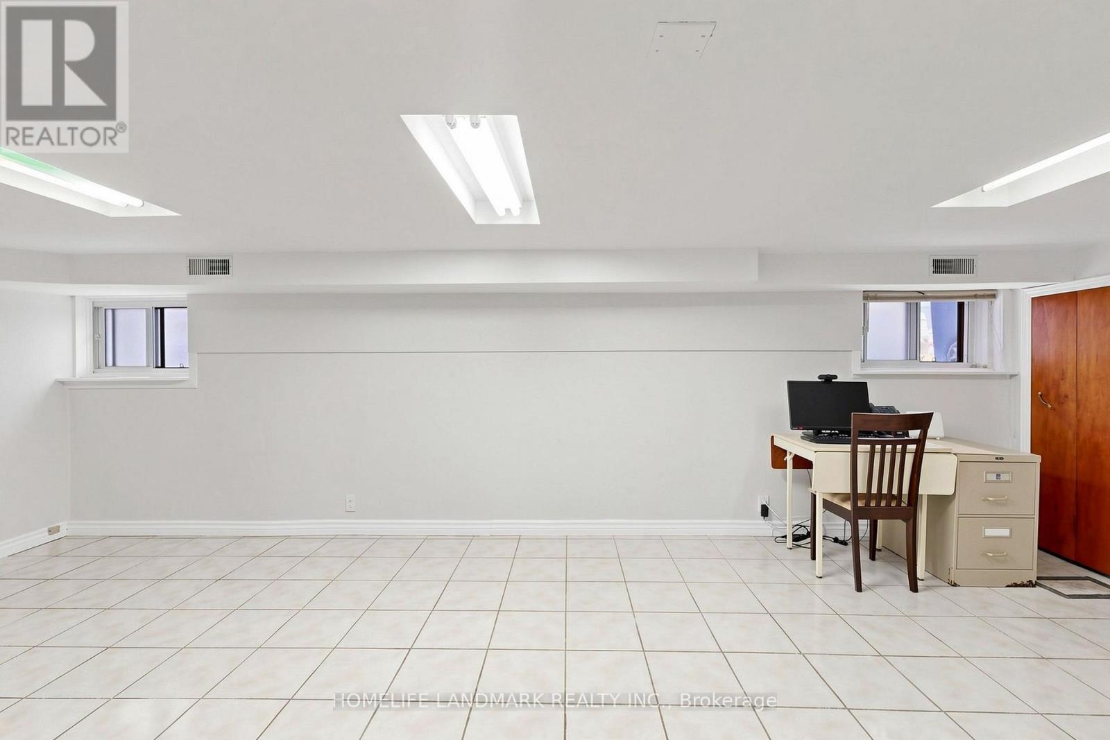 484 Glenholme Avenue, Toronto, Ontario M6E 3G2 - Photo 38 - C13668216