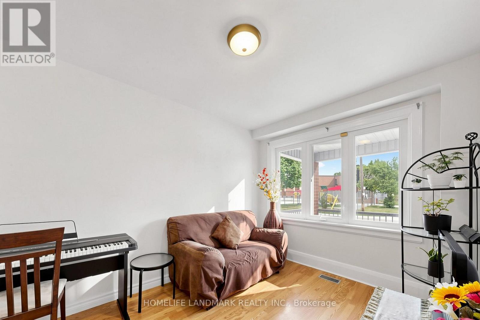 484 Glenholme Avenue, Toronto, Ontario M6E 3G2 - Photo 7 - C13668216