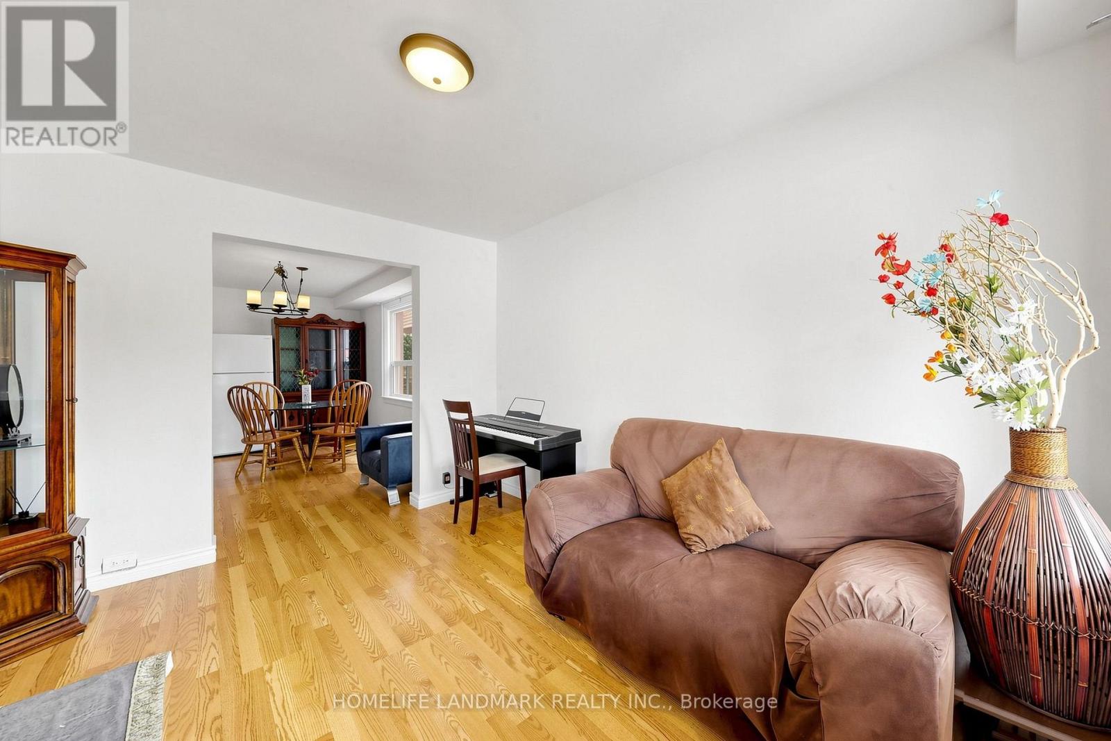 484 Glenholme Avenue, Toronto, Ontario M6E 3G2 - Photo 8 - C13668216