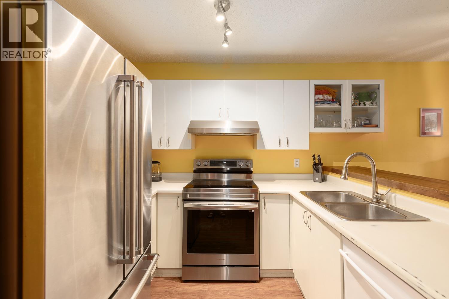 106 876 W 14th Avenue, Vancouver, British Columbia V5Z 1R1 - Photo 10 - R3155208