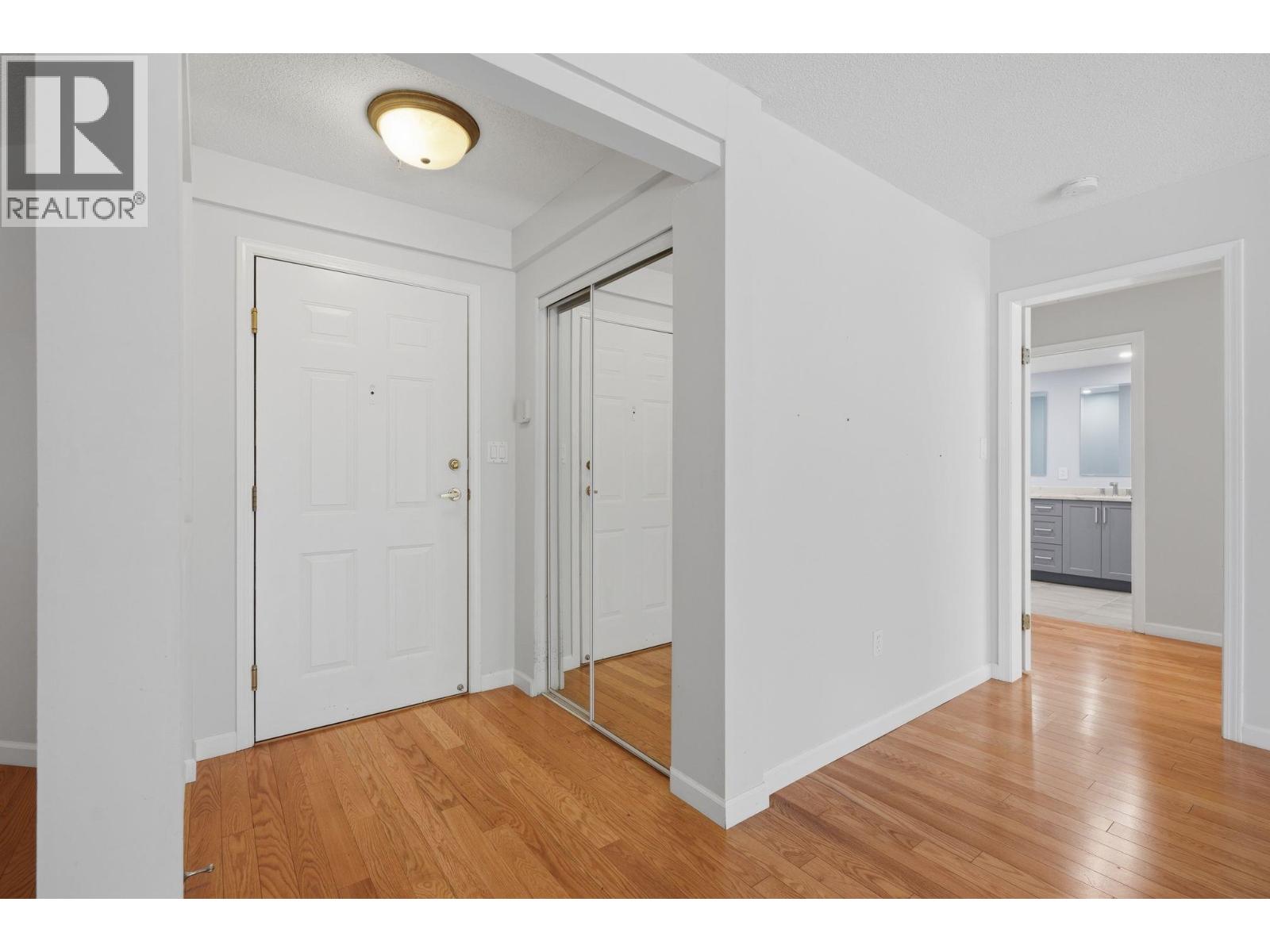 301 3680 Banff Court, North Vancouver, British Columbia  V7H 2Y7 - Photo 13 - R3155230