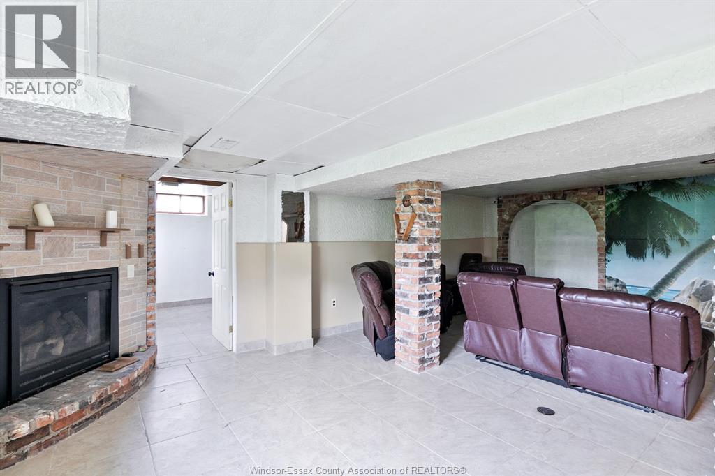 3200 Longfellow Avenue, Windsor, Ontario  N9E 2L6 - Photo 12 - 26019688